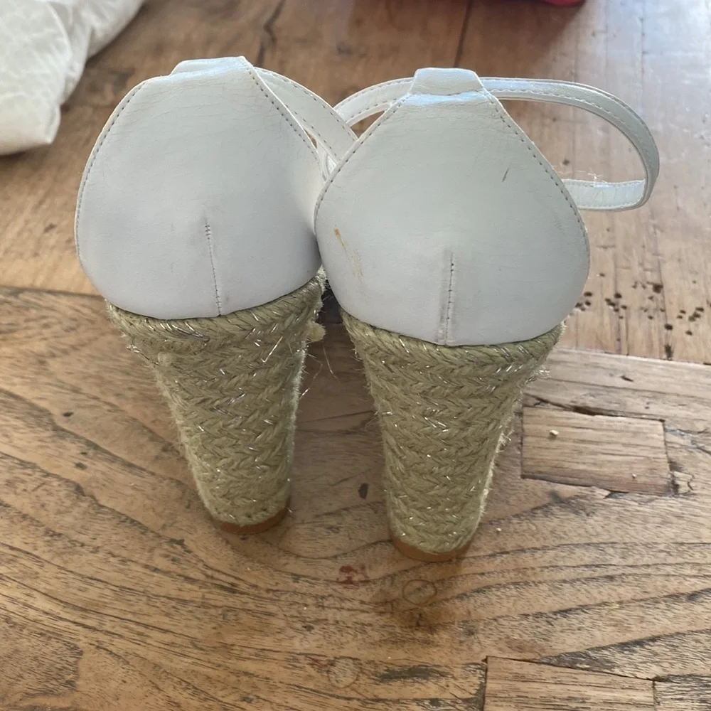 White House Black Market Rhinestone Wedge Heels – White – Size 9.5